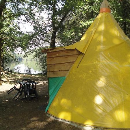 Air Naturel De Camping Moulin De Malesse Tipi Saint-Privat  Kültér fotó